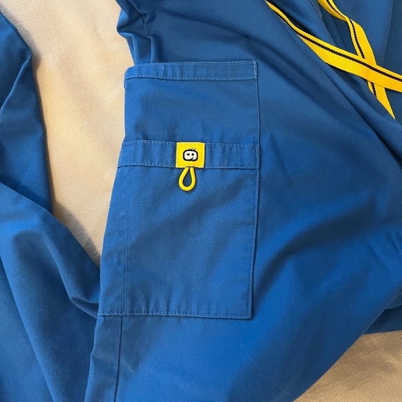 WonderWink Cargo Royal Blue Scrub Pants - 2 Pairs Available - Picture 5 of 6